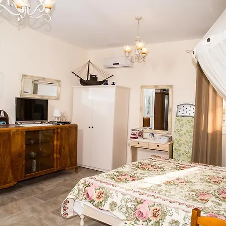 דירה Filoxenia Vromolithos