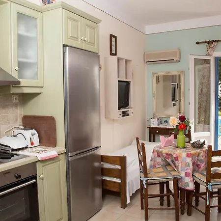 Filoxenia דירה Vromolithos